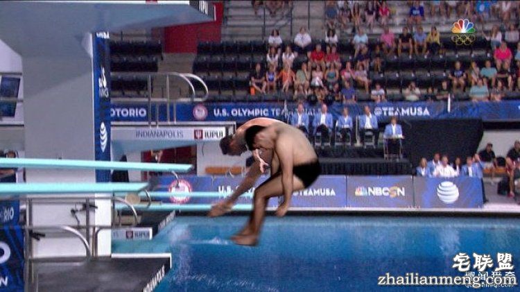 他醉酒照被传到网上后,又被神奇的网友玩坏了