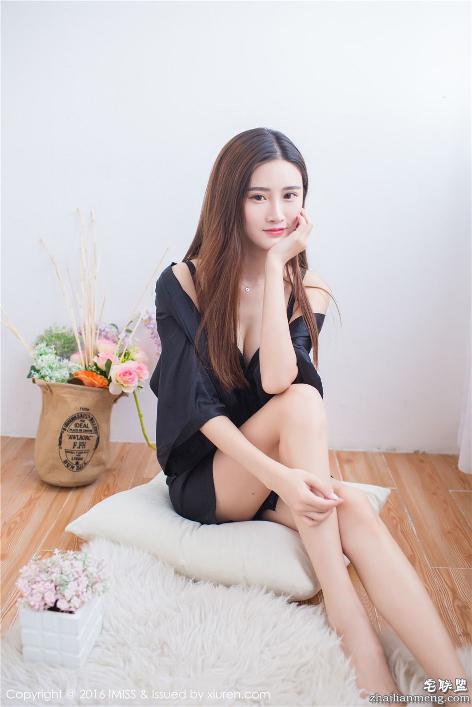 [爱蜜社] 黑丝高贵气质美女格格污巫细长美腿图片 Vol.135第10张