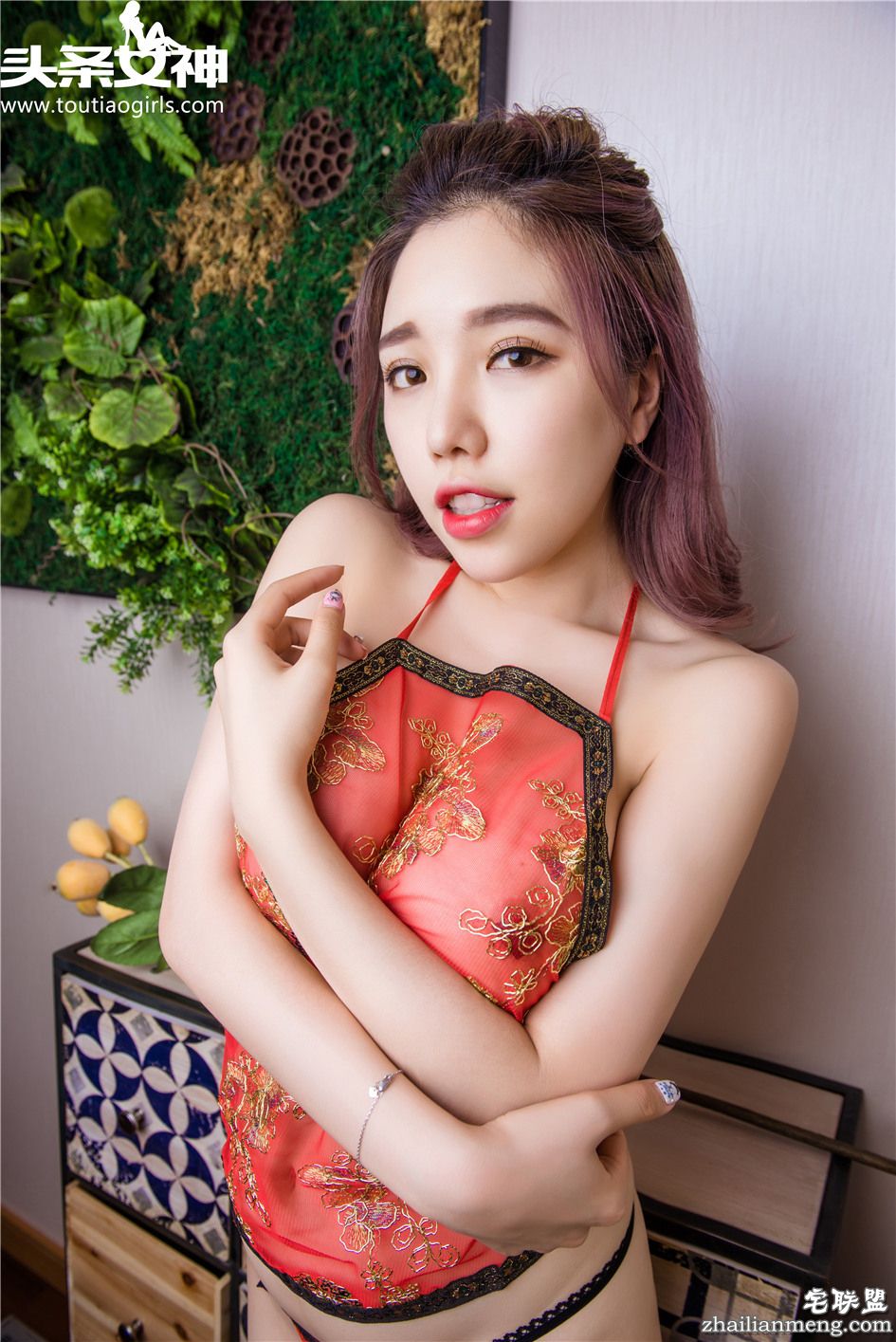 [头条女神] 小肚兜美女妮小妖性感妩媚图片 第156期第4张