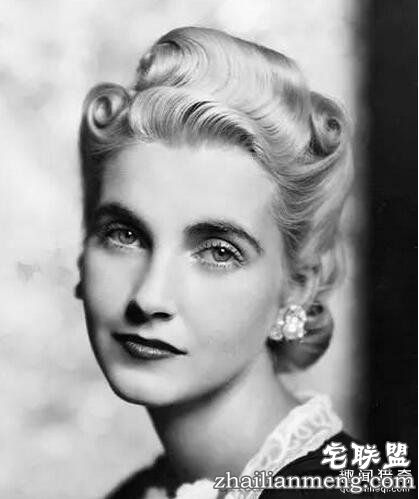 她是上世纪最有钱女人,离婚7次睡遍王子和明星