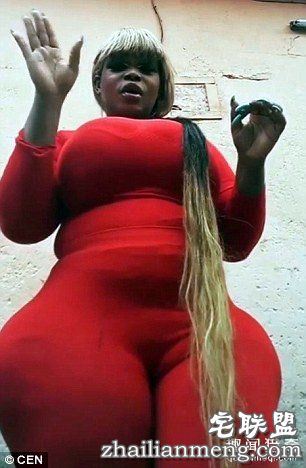 不忍直视!西非女子因巨臀网络爆红 太夸张…