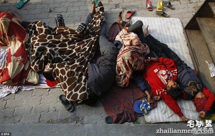 相比于吸雾霾,他们吸的东西才更叫人心寒