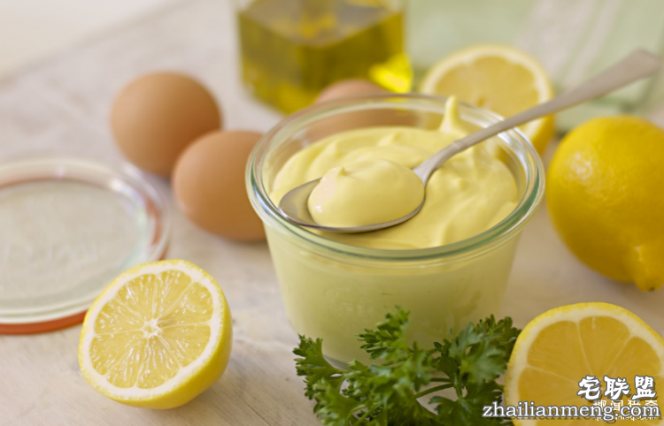 6种意想不到的食物,轻松解决你的厨房污渍苦恼!