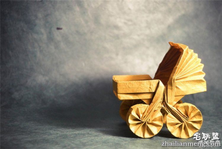 西班牙帅哥音乐家爱折纸,还折出了一个新高度