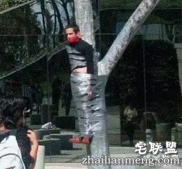 据说这都是得罪老婆的下场，实在没忍住~~