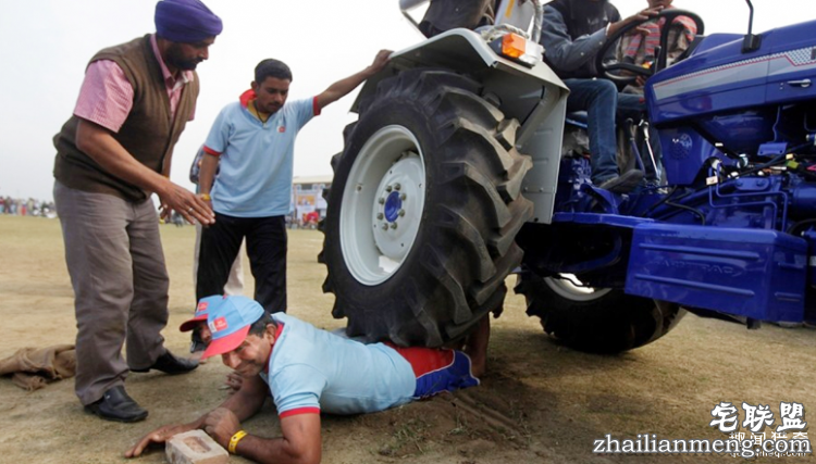 就是想红!所以印度人才拼命开挂自拍晒照