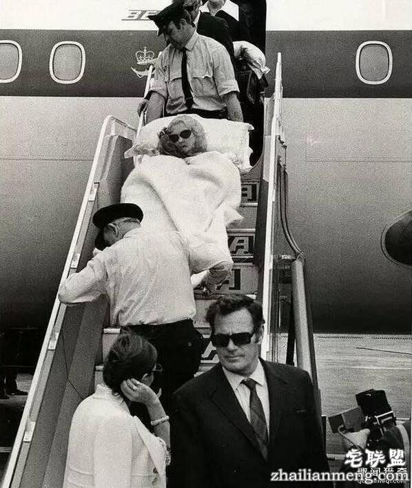 她是上世纪最有钱女人,离婚7次睡遍王子和明星