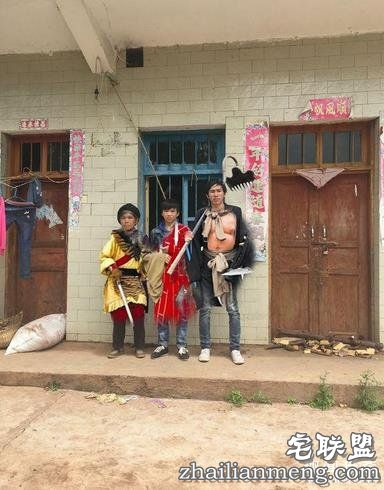 求大师P一个女人上去,证明我比前妻过得好!