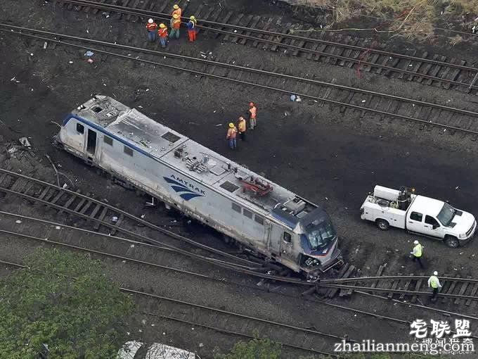 没有高铁就算了, 这个国家的火车还总出轨!