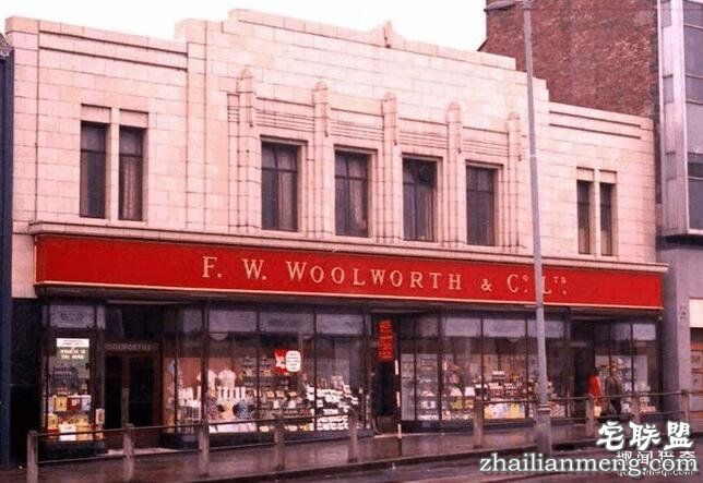 她是上世纪最有钱女人,离婚7次睡遍王子和明星