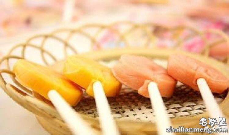 【真相帝】吃一颗棒棒糖要舔多少下?