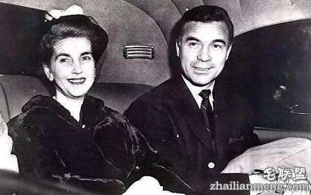 她是上世纪最有钱女人,离婚7次睡遍王子和明星