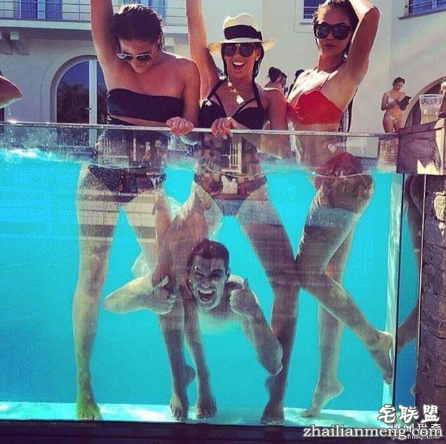 那些年刺痛我们双眼的炫富行为 IG上的各国炫富狂潮