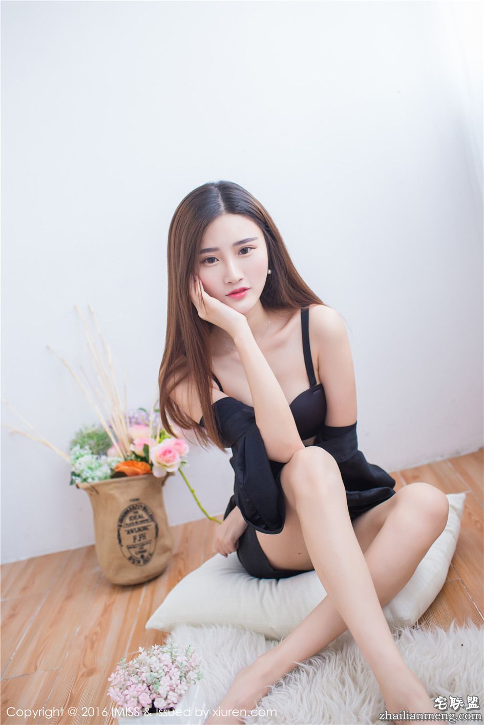 [爱蜜社] 黑丝高贵气质美女格格污巫细长美腿图片 Vol.135第9张