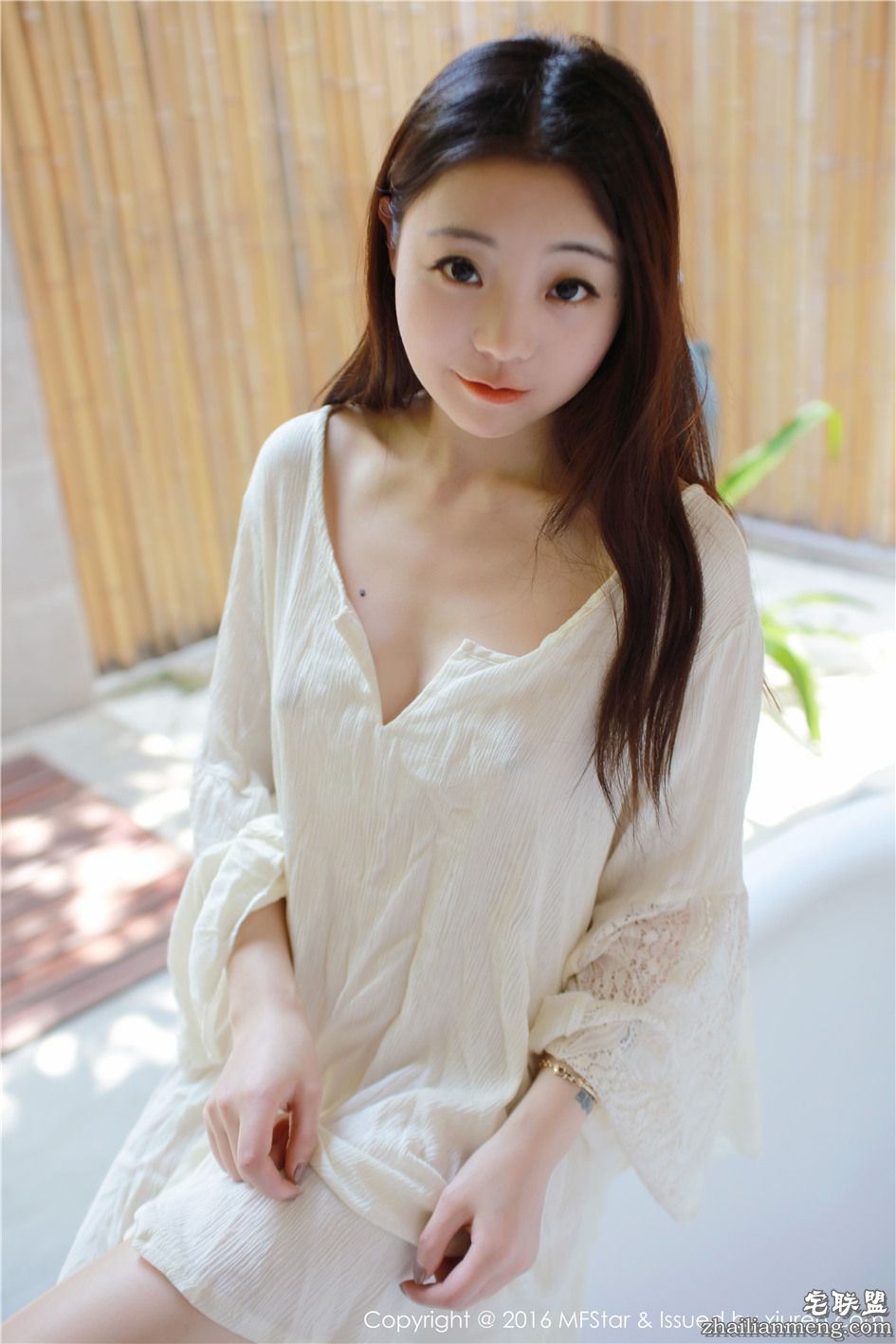 [模范学院] 养眼美女佘贝拉bella大胆真空湿身诱惑 Vol.072第2张