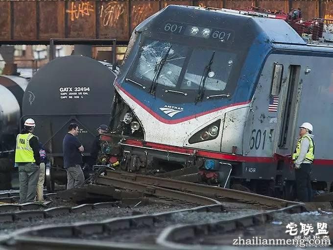 没有高铁就算了, 这个国家的火车还总出轨!