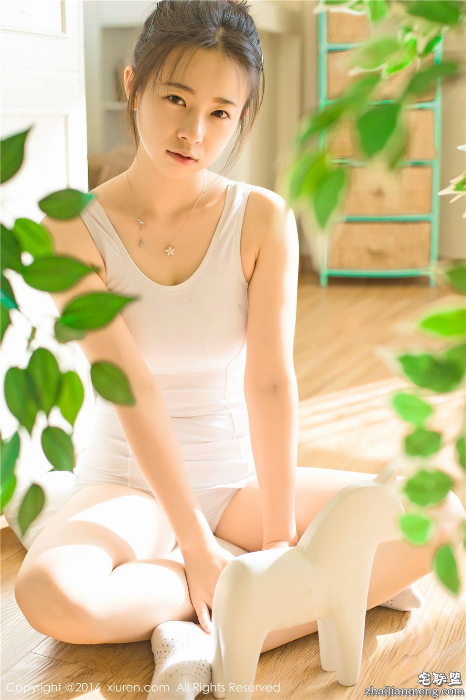 [秀人网] 长腿大胸苗条美少女草莓zz私房照 第578期第4张