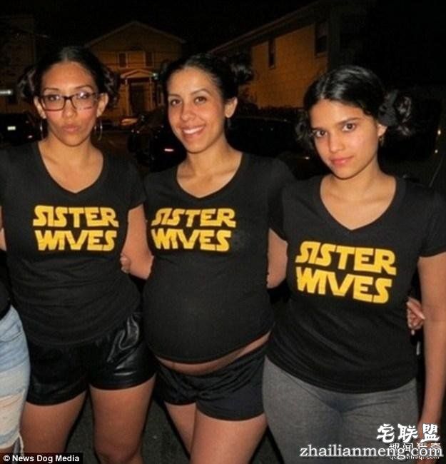 男子带着两个女友,和妻子过上了一夫三妻的生活