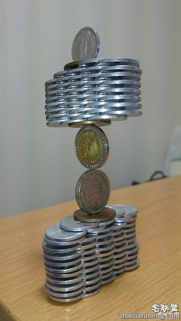 硬币还能用来做什么?一个大写的服!