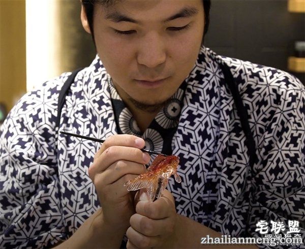 叹服!日本大师雕塑家制作逆天动物棒棒糖:太逼真