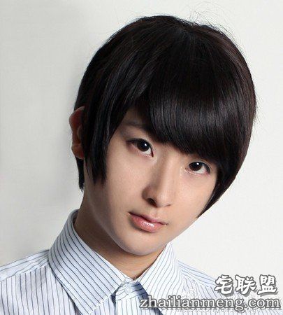 5位「美到女生会恨」的男扮女装「卸妆后超帅」网路红人。#5连男粉丝都忍不住下跪求婚!