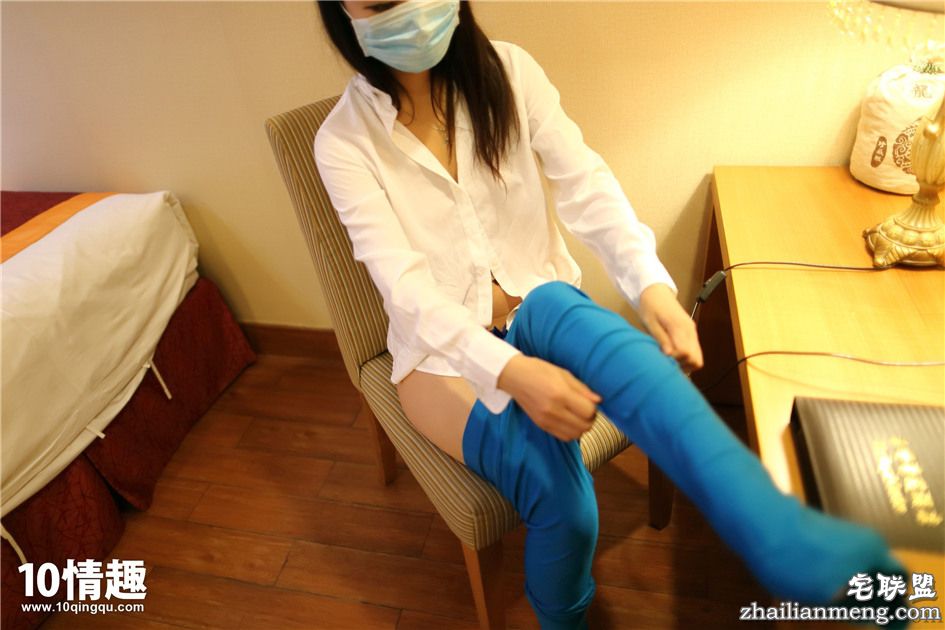 [<a href=/e/tags/?tagname=ROSI target=_blank class=infotextkey>ROSI</a>] 无尺度私拍图片第1张