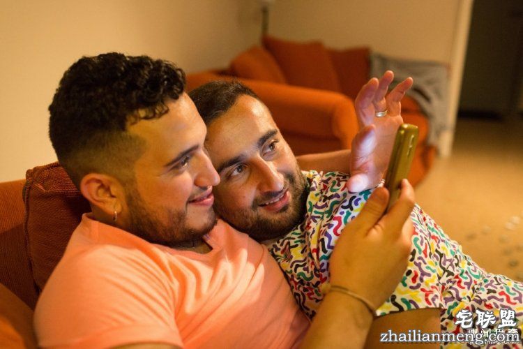 这两个叙利亚男同志的故事,会让你再一次相信爱情