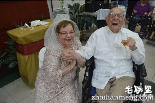 她以为自己会孤独终老,却在80岁的时候遇到真爱~