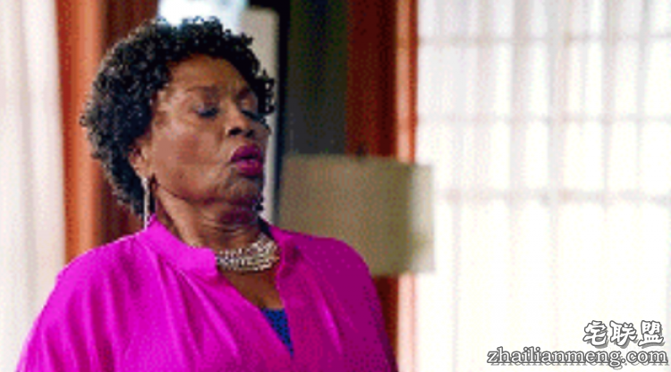 被吸尘器打断,被医生掰折…18位网友分享他们奇葩的骨折原因