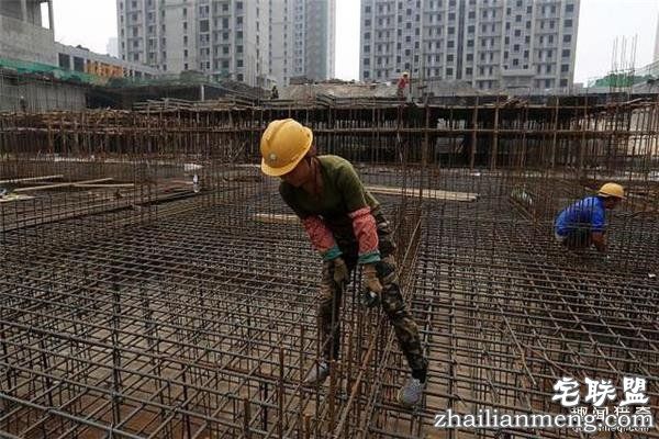 这是一双中国47岁母亲的双手 看到她每天做的东西 你还敢抱怨你的生活吗...?