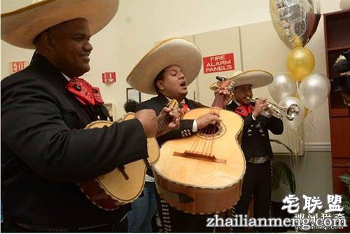 她以为自己会孤独终老,却在80岁的时候遇到真爱~