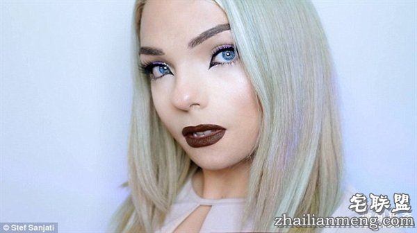 20岁小伙众筹22万变性:术后照片惊艳