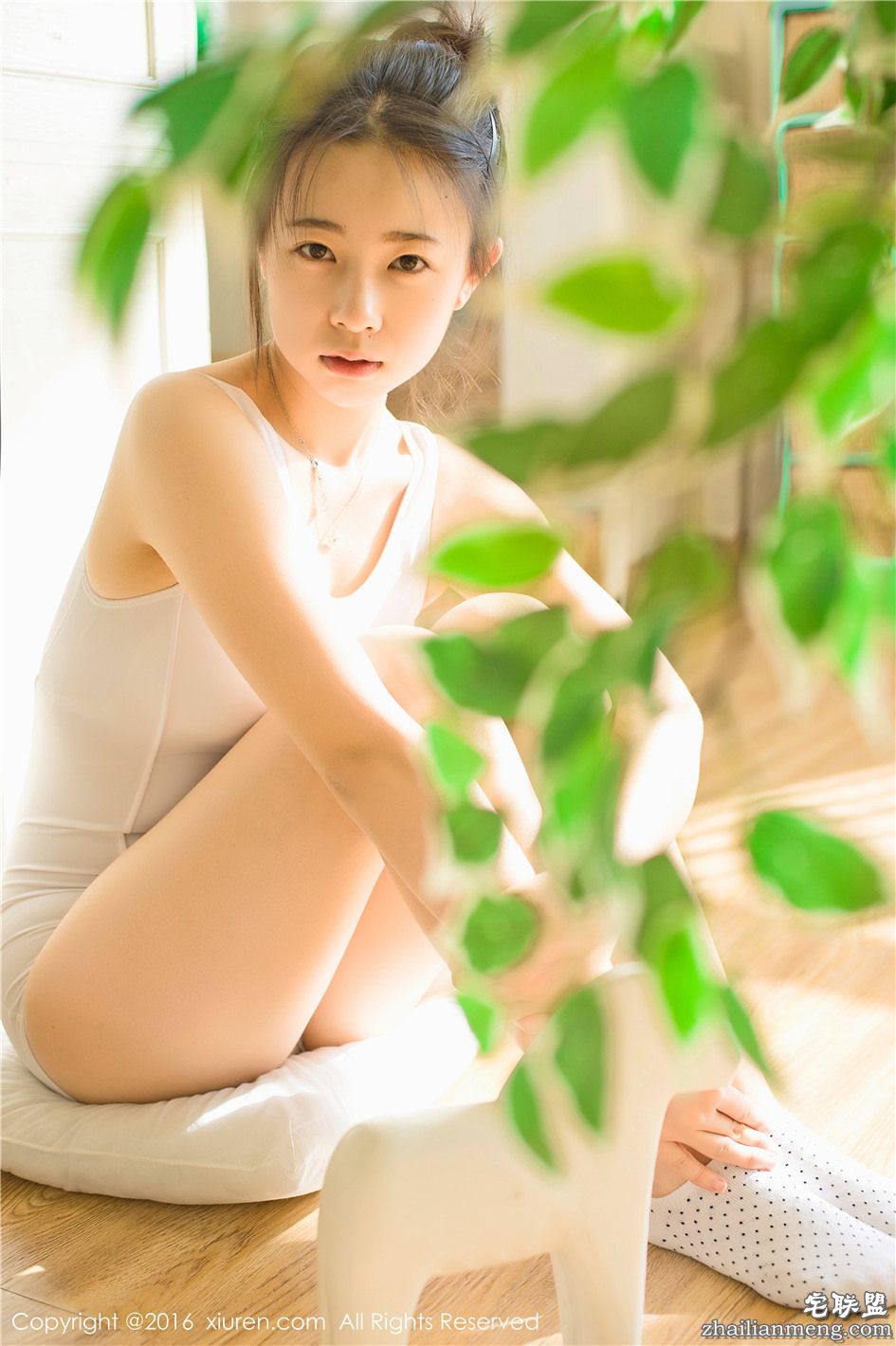 [秀人网] 长腿大胸苗条美少女草莓zz私房照 第578期第11张