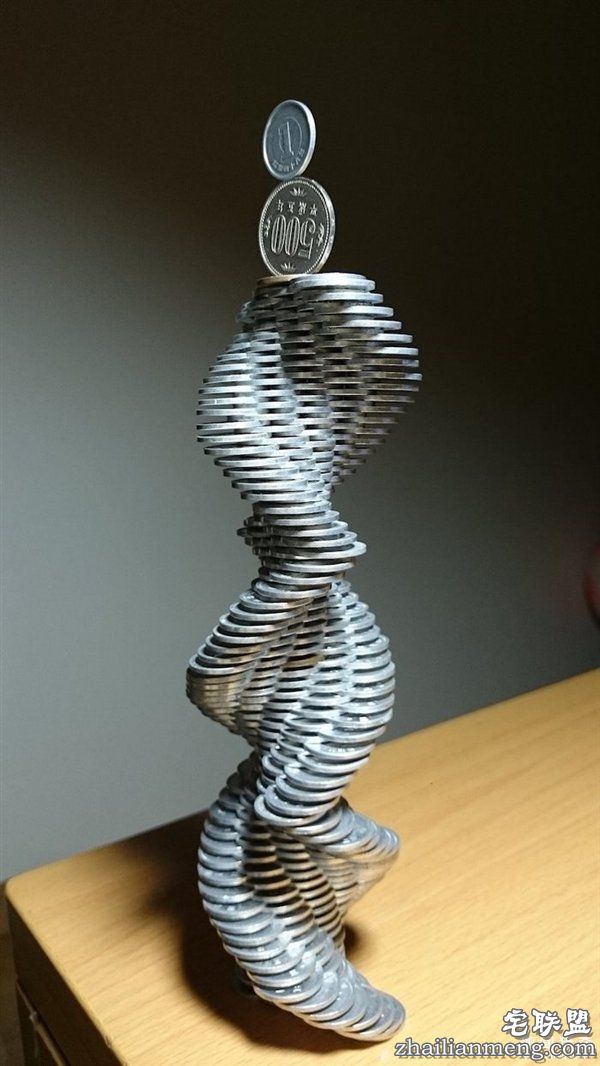 硬币还能用来做什么?一个大写的服!