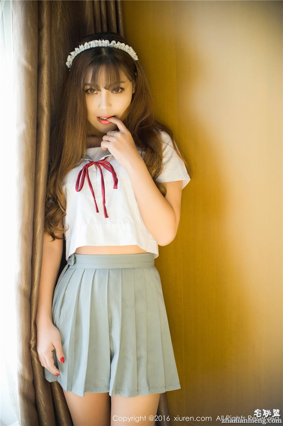 [秀人网] 学生服美眉周予然清纯养眼私房照 587期第5张