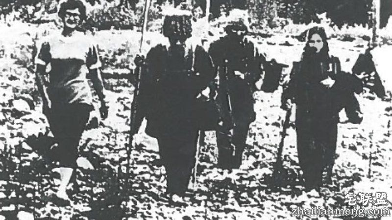 这家人「42年来与世隔绝」连二战也不知道,看到塑胶袋惊:「会皱的玻璃!」