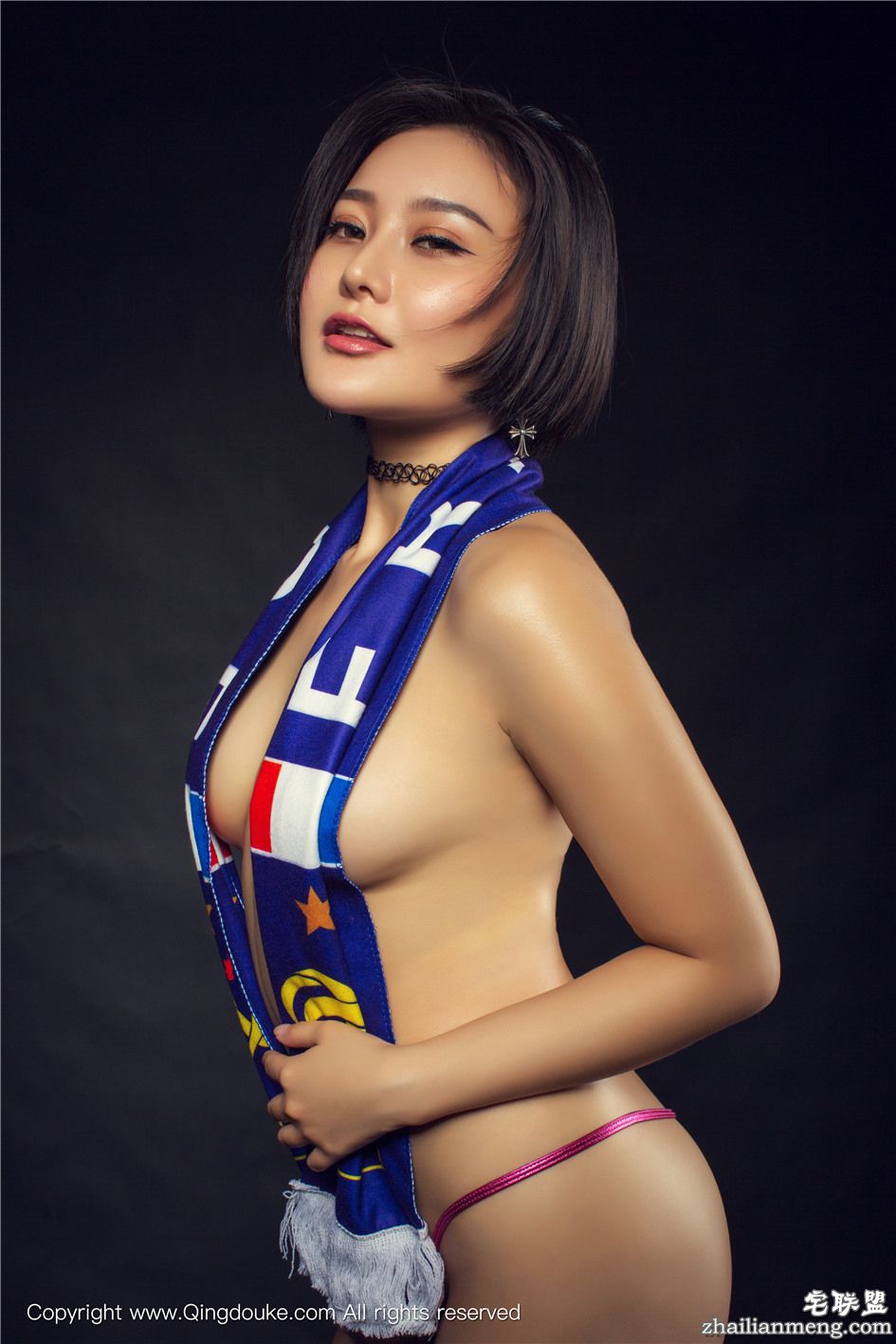 [青豆客] 90后短发美女吴雨婵网袜私房写真 Vol.001第5张