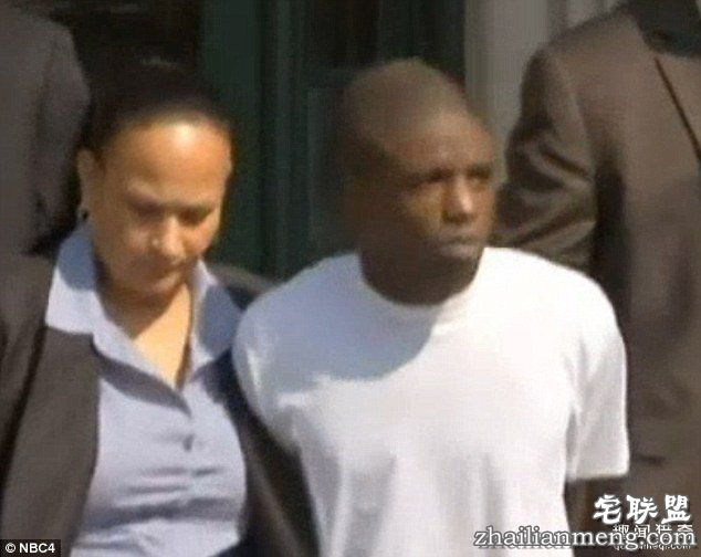 20岁少年「强暴并试图杀死82岁老奶奶」,法官重判115年「因为毫无怜悯」!