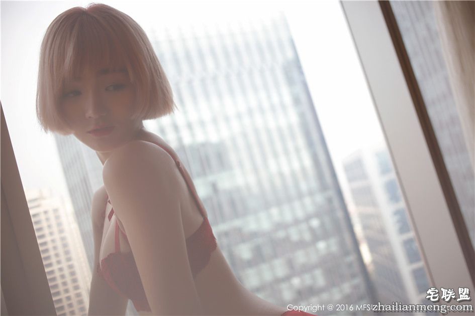 [模范学院] 金发小萝莉悦爷妖精内衣高清写真 Vol.082第4张