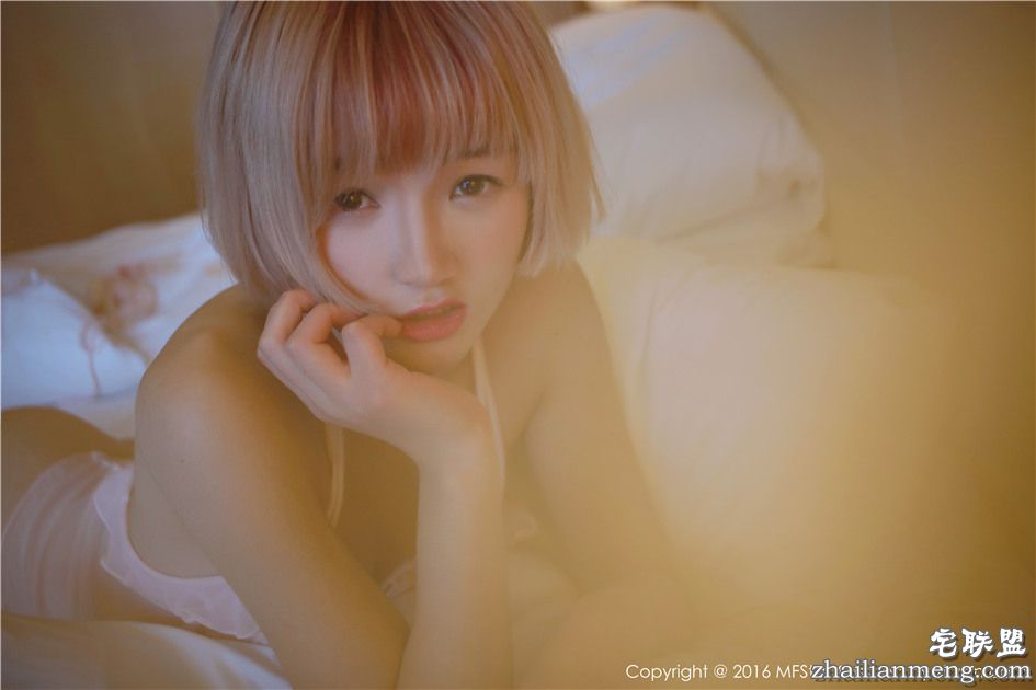 [模范学院] 金发小萝莉悦爷妖精内衣高清写真 Vol.082第10张