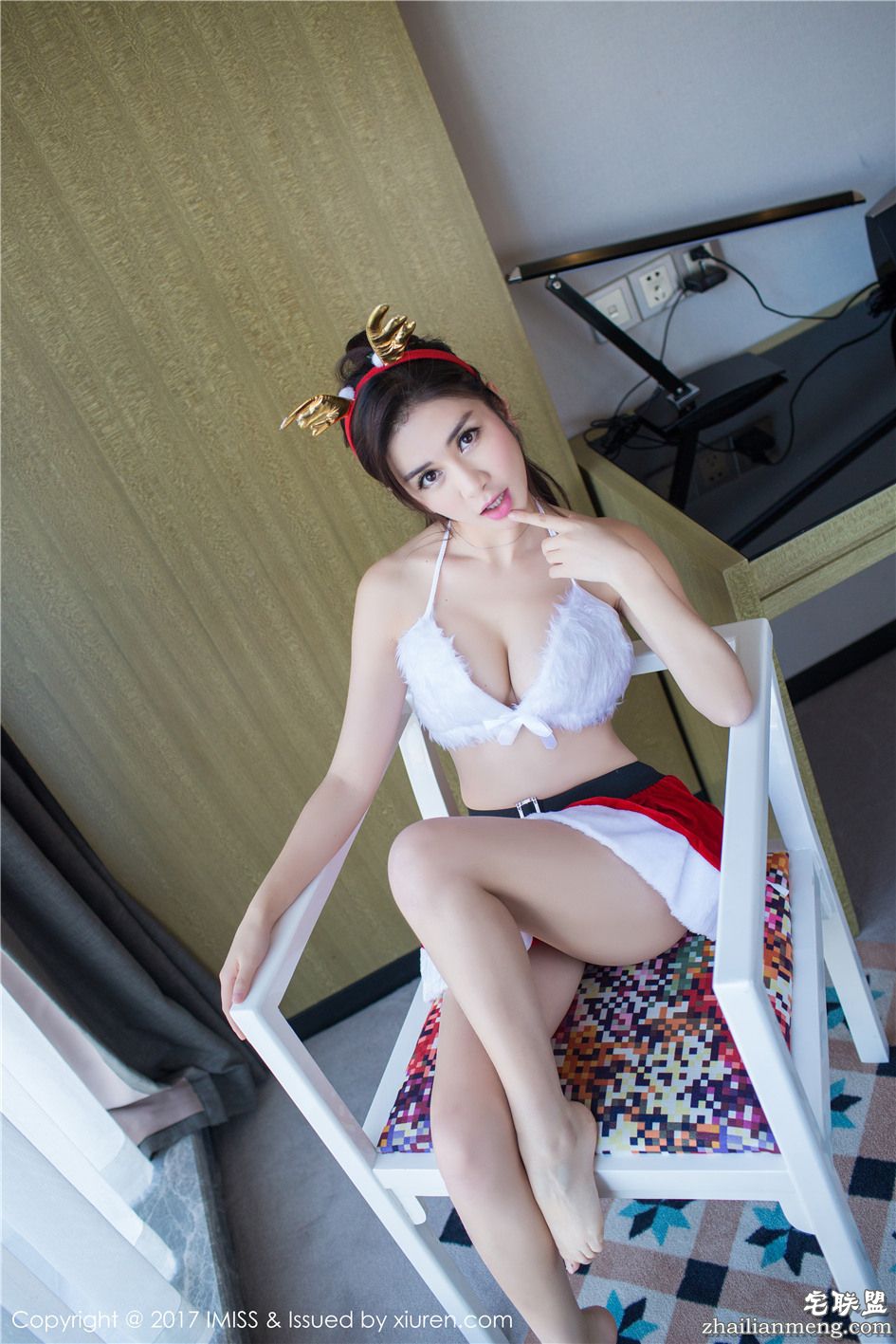 [爱蜜社] 高清大胸内衣<a href=/e/tags/?tagname=%E6%A8%A1%E7%89%B9 target=_blank class=infotextkey>模特</a>李李七七喜喜肉<a href=/e/tags/?tagname=%E4%B8%9D%E8%A2%9C target=_blank class=infotextkey>丝袜</a><a href=/e/tags/?tagname=%E8%AF%B1%E6%83%91 target=_blank class=infotextkey>诱惑</a> Vol.146第1张