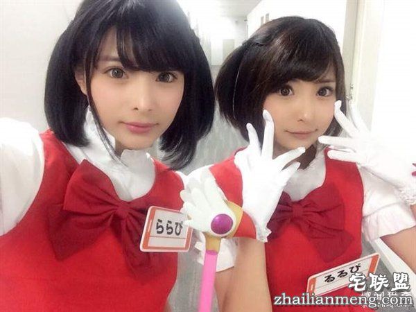 日本最美双胞胎自曝整容:为保持长相同步每次都一起