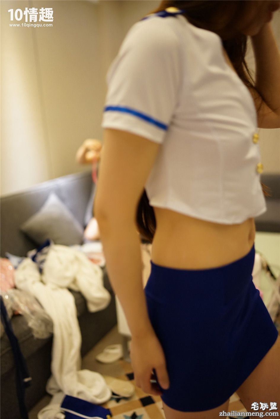 [ROSI写真] 长腿长发制服美女照片第8张