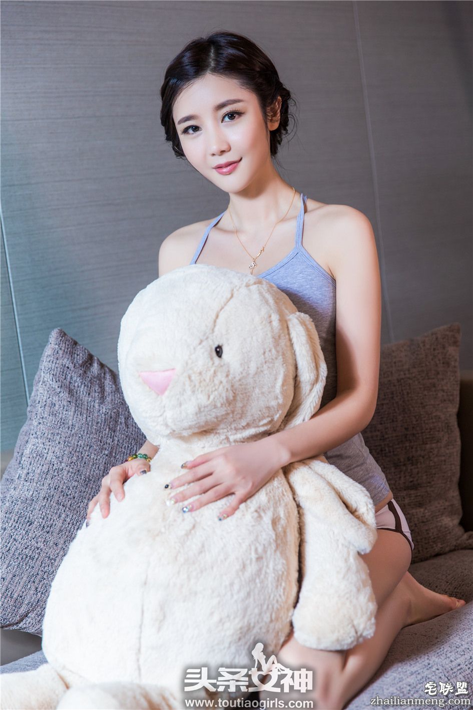 [头条女神] 温柔美丽大方美女苏凉美腿写真集 第284期第4张