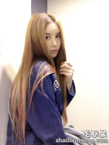 被封为「最美变性人始祖」河莉秀16年来一直进化,42岁冰封美艷让网友叫:「素颜也太美了!」