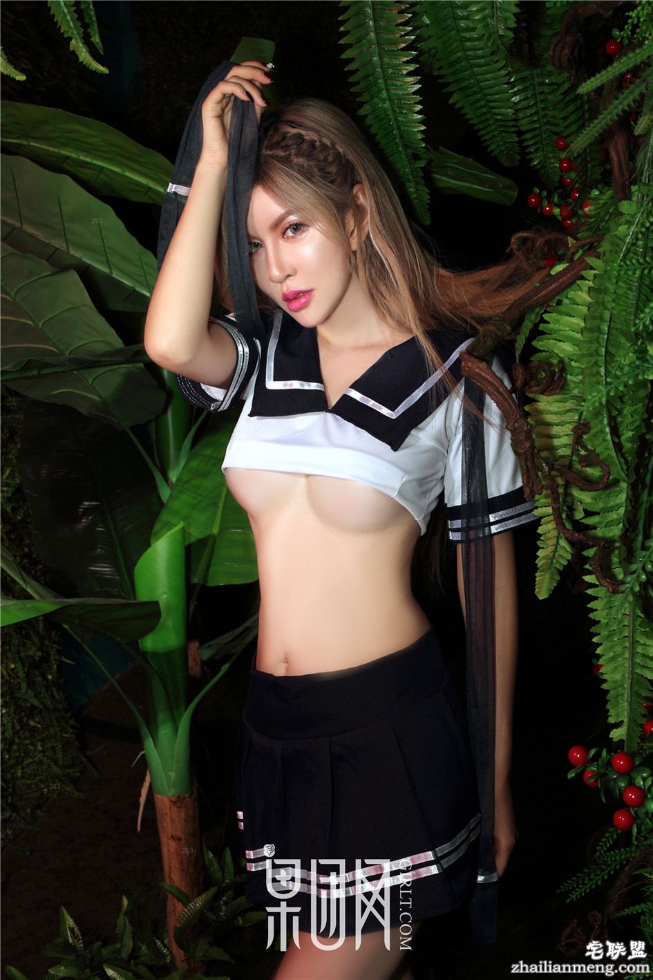 [Girlt] 果团人像摄影写真 No.001 金发碧眼混血张琳熙爆乳女仆装诱惑第12张