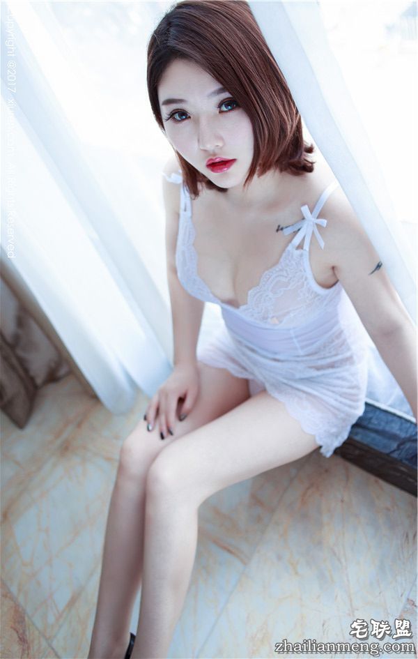 [秀人网] 面容清纯动人美女櫻井舞诱惑跪姿翘臀写真 第709期第3张