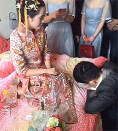 大叔，别人结婚你激动啥呢