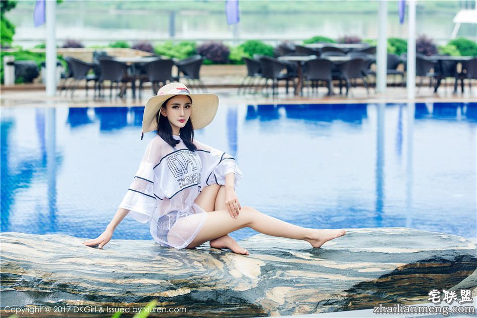 [御女郎] 高清美女模特梅哥旅拍极品写真套图 Vol.026第9张