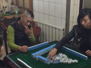 大叔，你这么玩，就是长十条舌头也不够用！